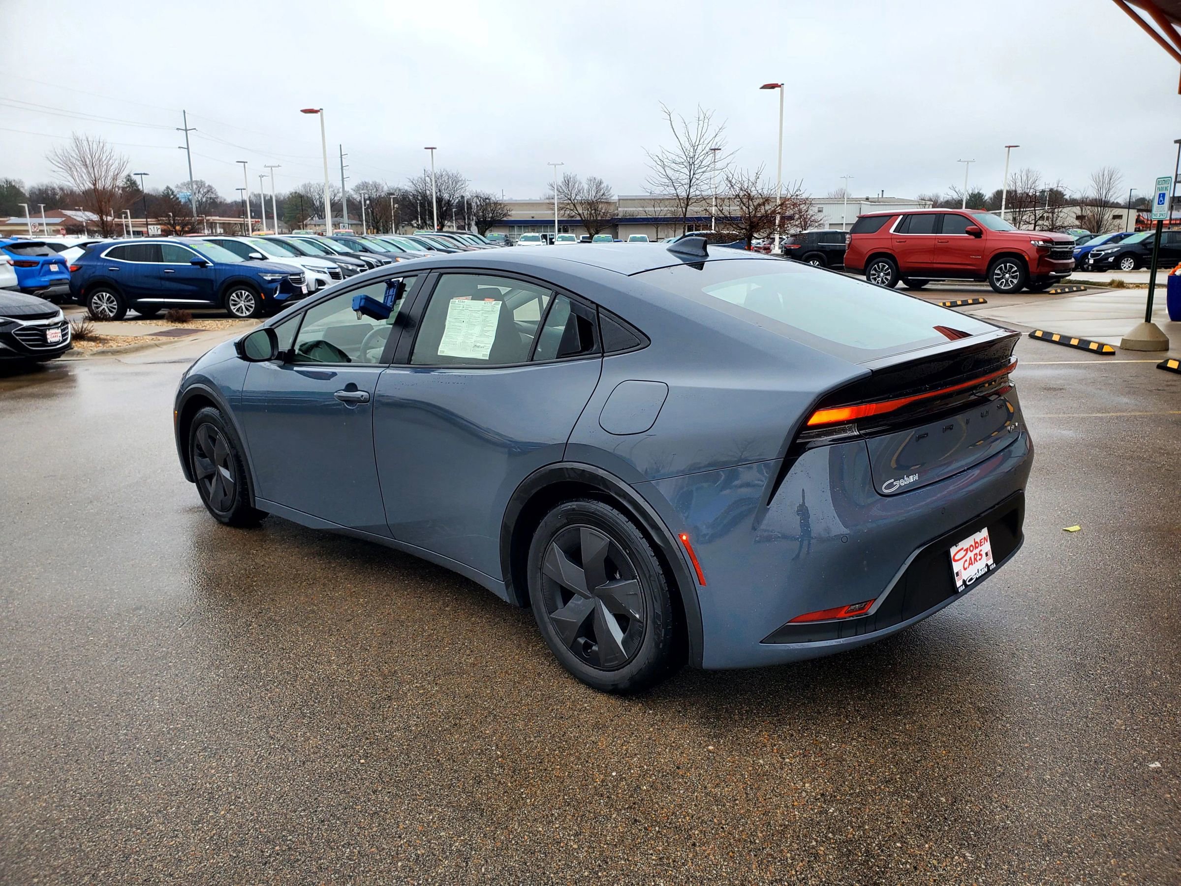Used 2024 Toyota Prius LE FWD image 7