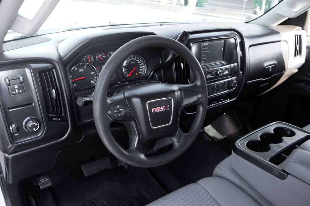 Used 2018 GMC Sierra 2500 2WD Crew Cab w/ Sierra Convenience Package image 18