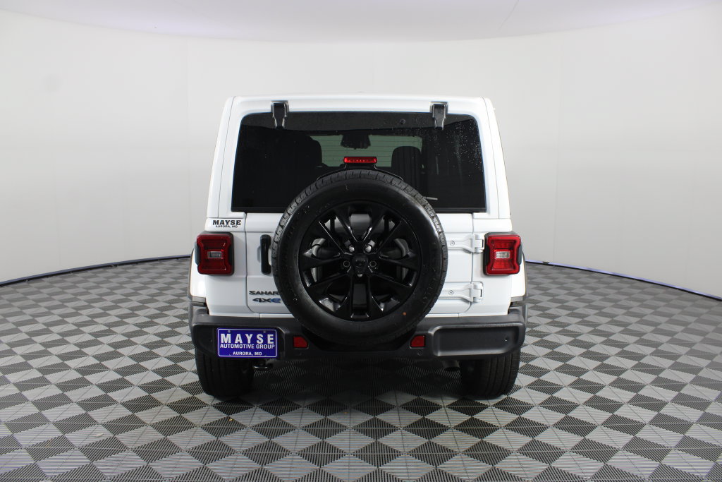 Used 2025 Jeep Wrangler Unlimited Sahara w/ Safety Group AWD/4WD image 22