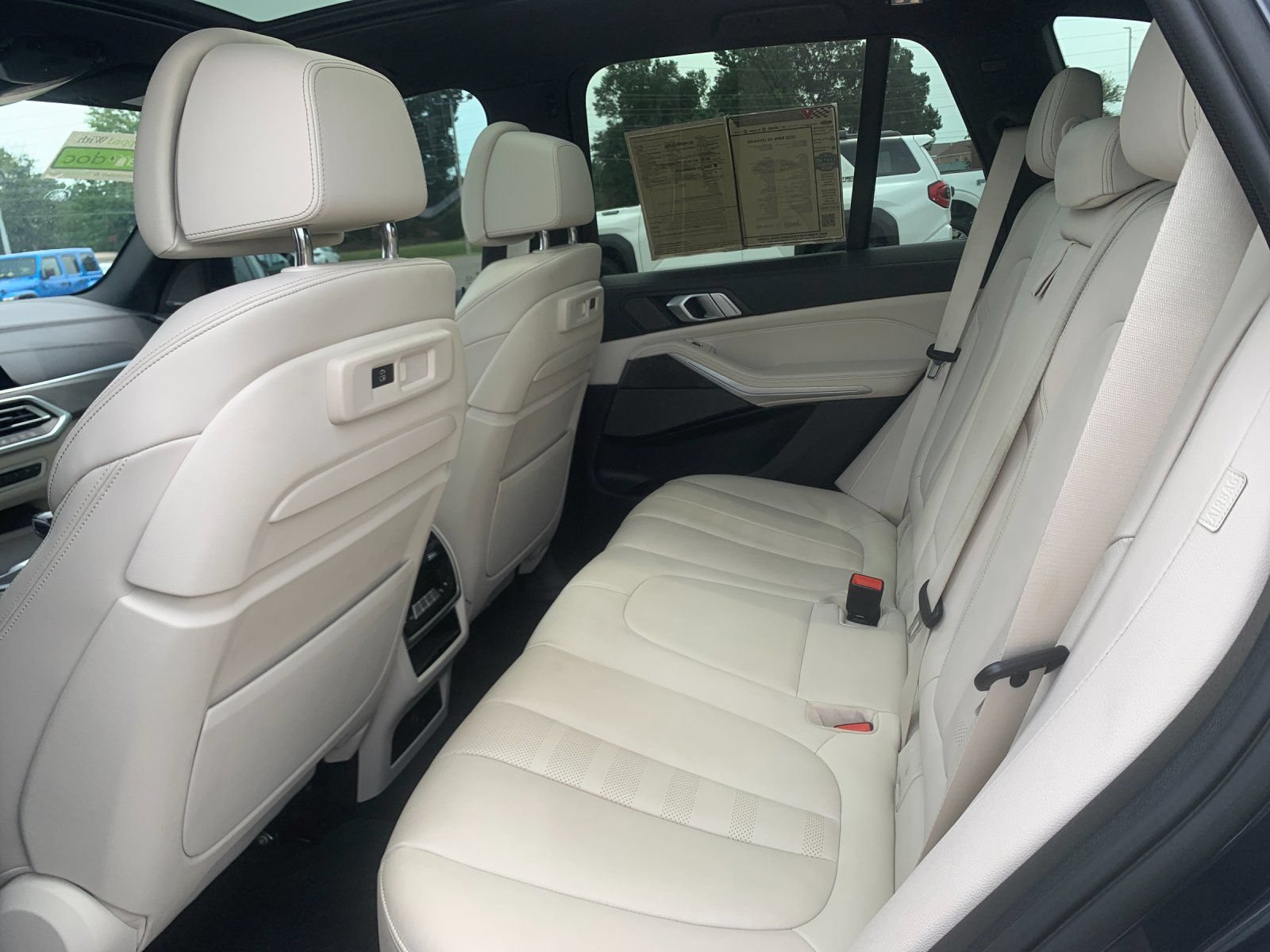 Used 2020 BMW X5 xDrive40i w/ M Sport Package AWD/4WD image 15