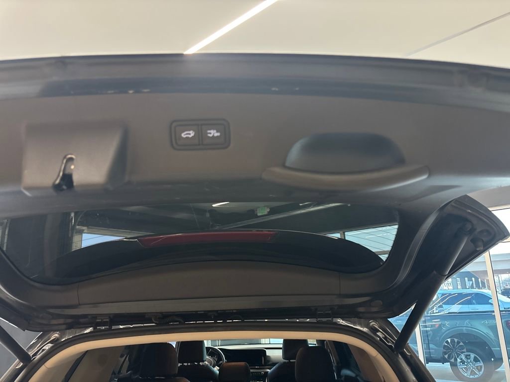 Certified 2022 Kia Carnival EX image 46