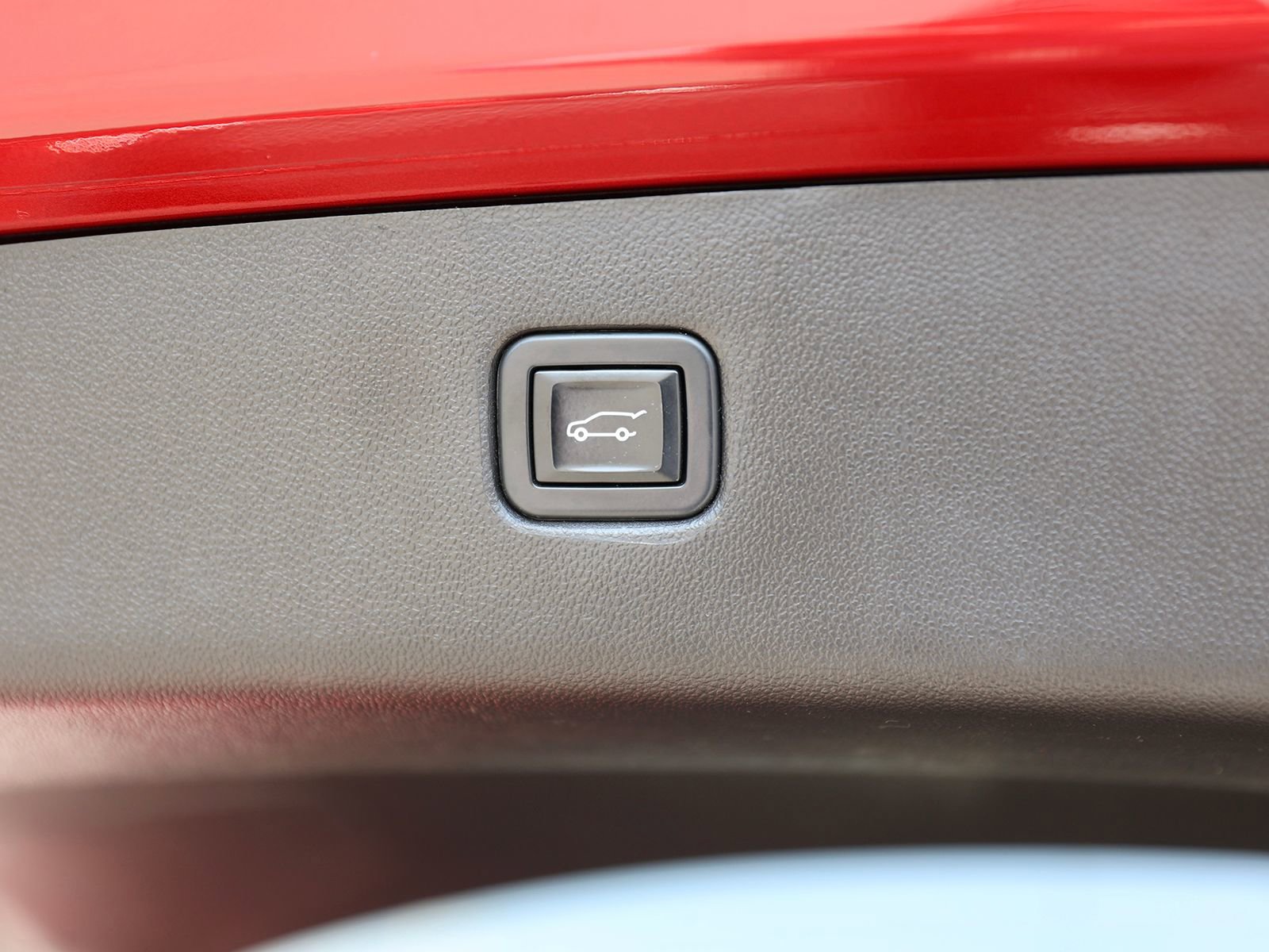 Used 2023 Chevrolet Blazer RS w/ Driver Confidence II Package image 16