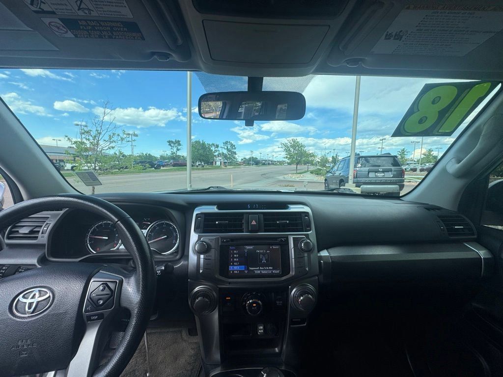 Used 2018 Toyota 4Runner SR5 AWD/4WD image 9