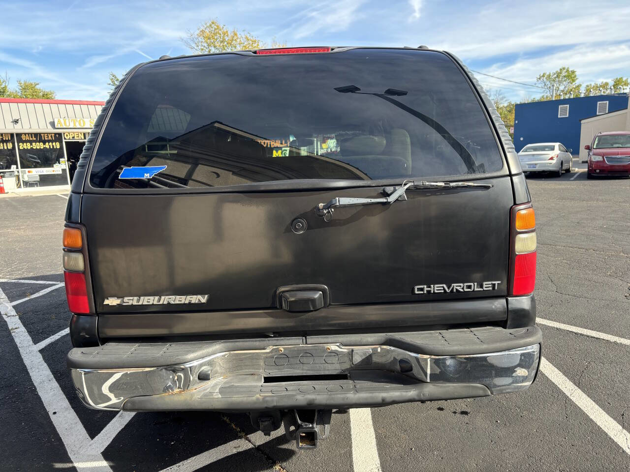 Used 2005 Chevrolet Suburban LT w/ Preferred Equipment Group image 7