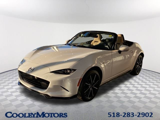 New 2025 MAZDA MX-5 Miata Grand Touring w/ Appearance Package image 1