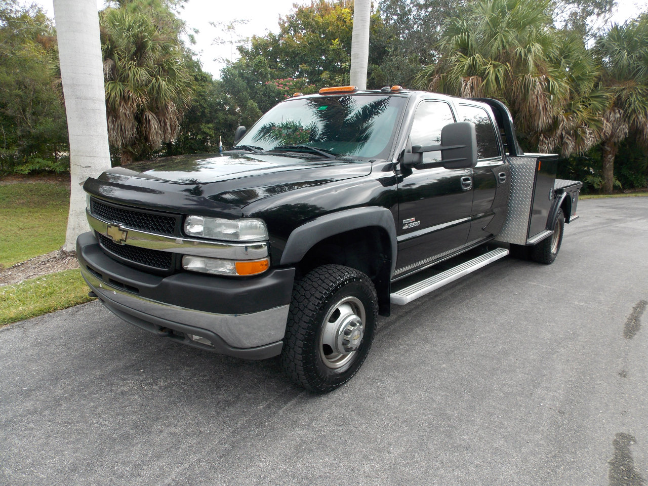 Used 2002 Chevrolet Silverado 3500 LT w/ Off-Road Skid Plate Pkg image 3