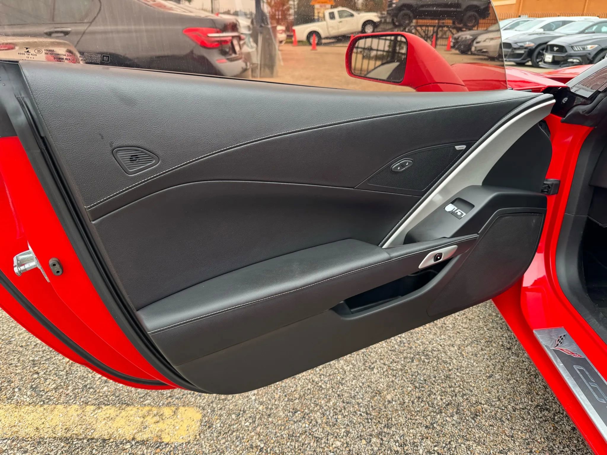 Used 2018 Chevrolet Corvette Stingray Coupe 2D w/ Carbon Flash Badge Package image 17