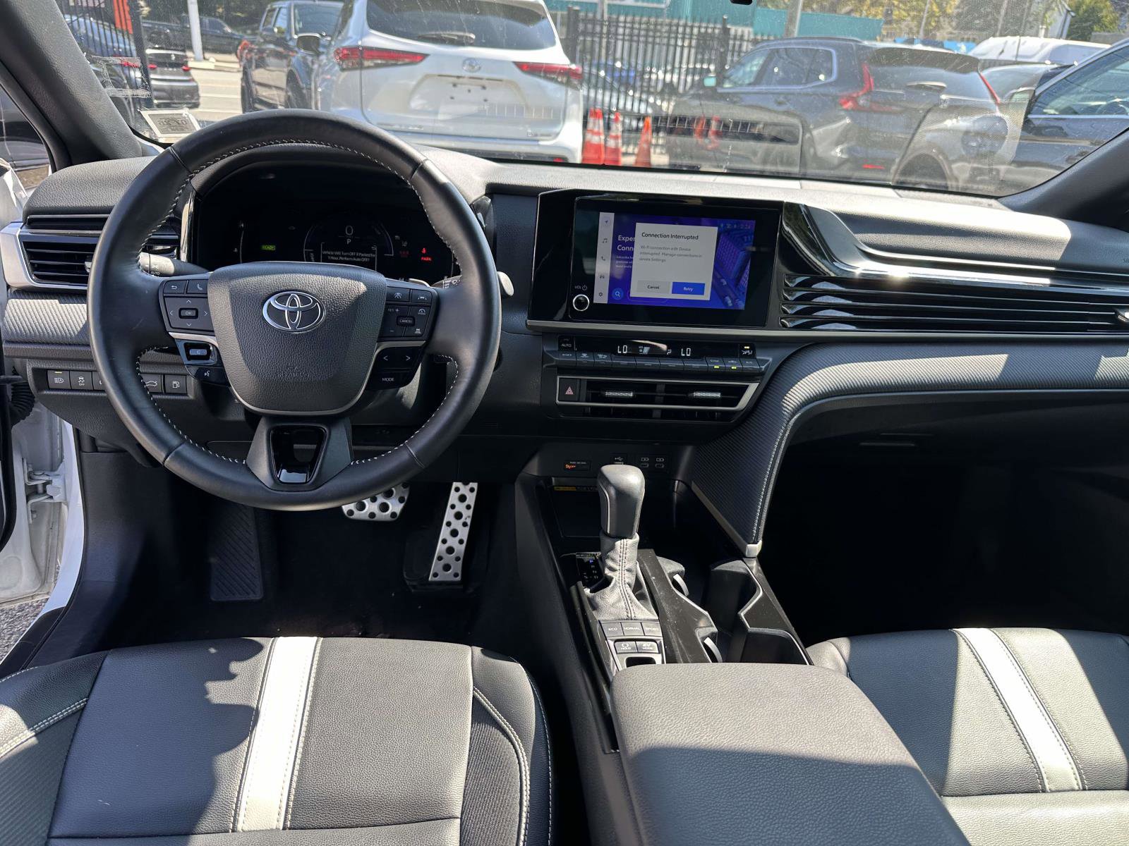 Used 2025 Toyota Camry SE image 19