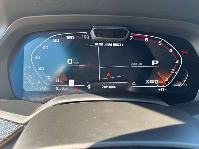 Used 2023 BMW X5 M50i w/ Executive Package image 7