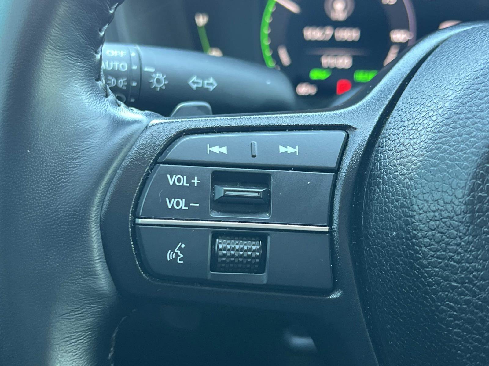 Certified 2025 Honda Accord EX-L image 9