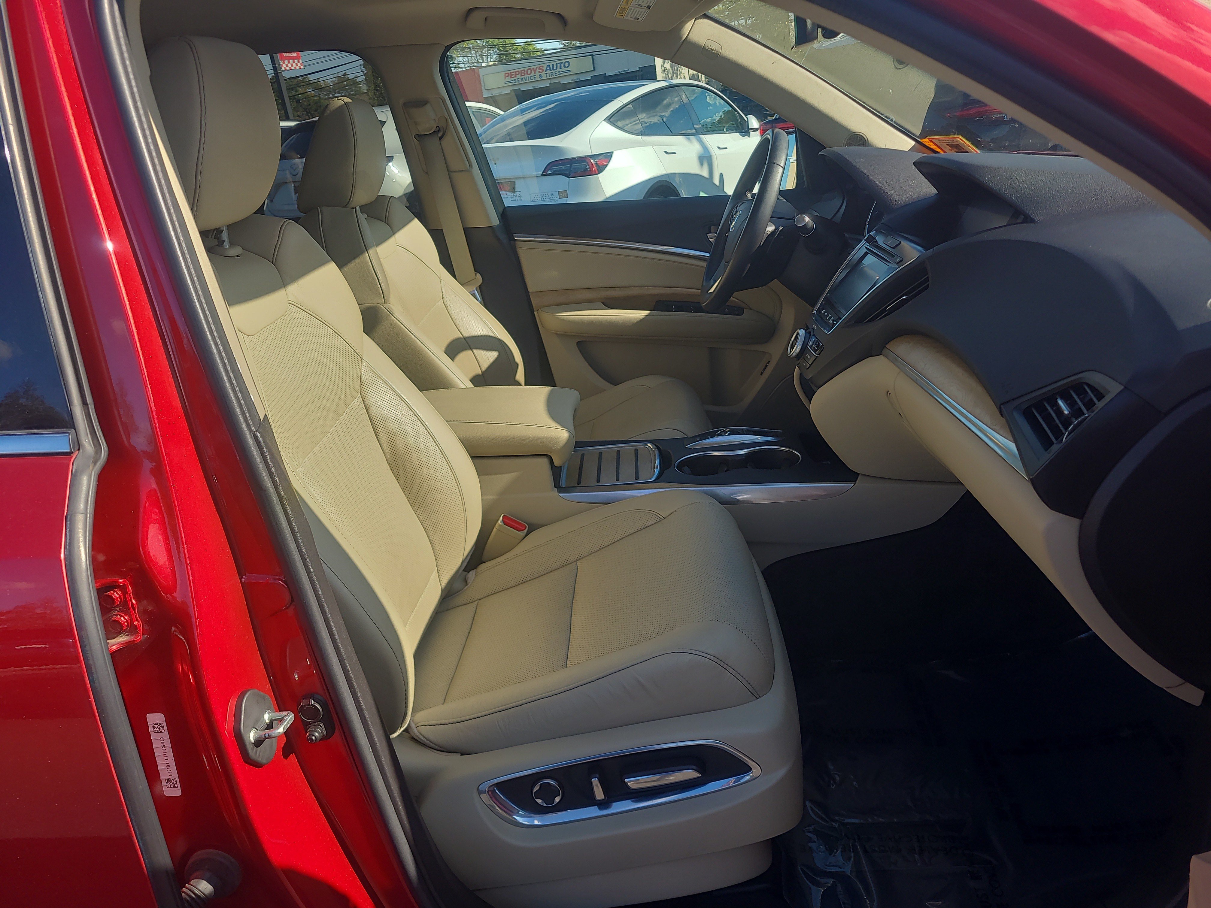 Used 2019 Acura MDX w/ Technology Package AWD/4WD image 17