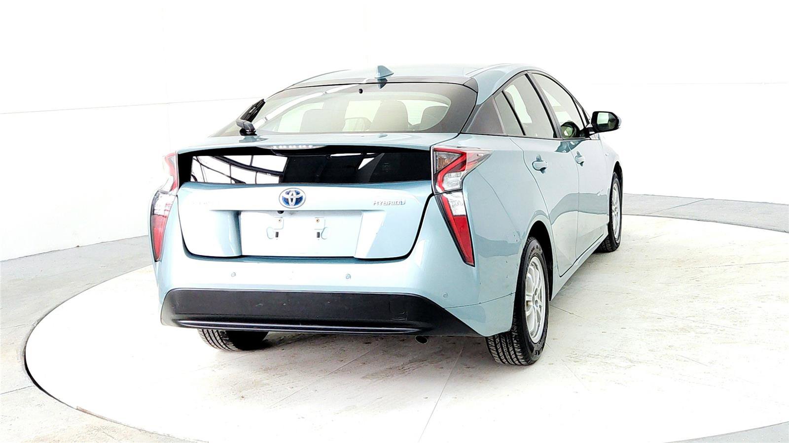 Used 2017 Toyota Prius Two image 5