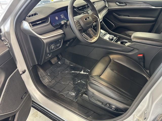 Used 2024 Jeep Grand Cherokee Limited 4xe image 15