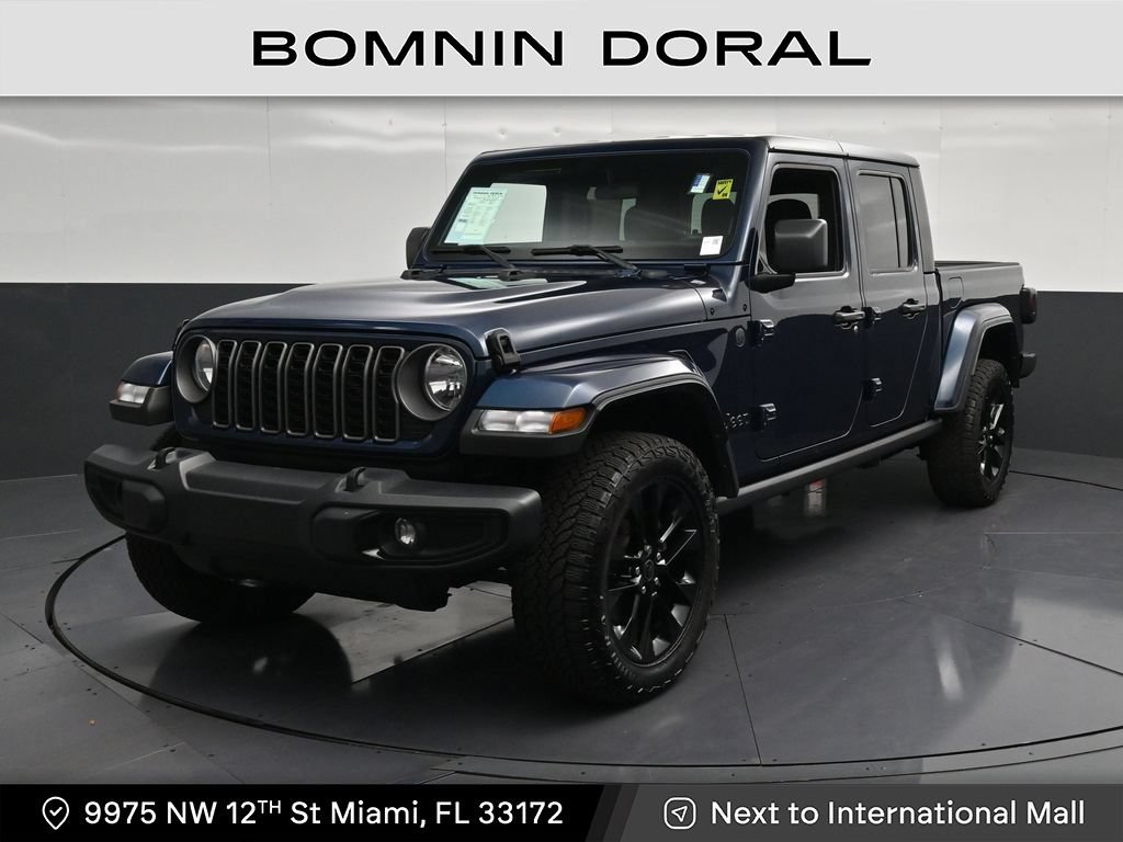 Used 2025 Jeep Gladiator Sport AWD/4WD image 1