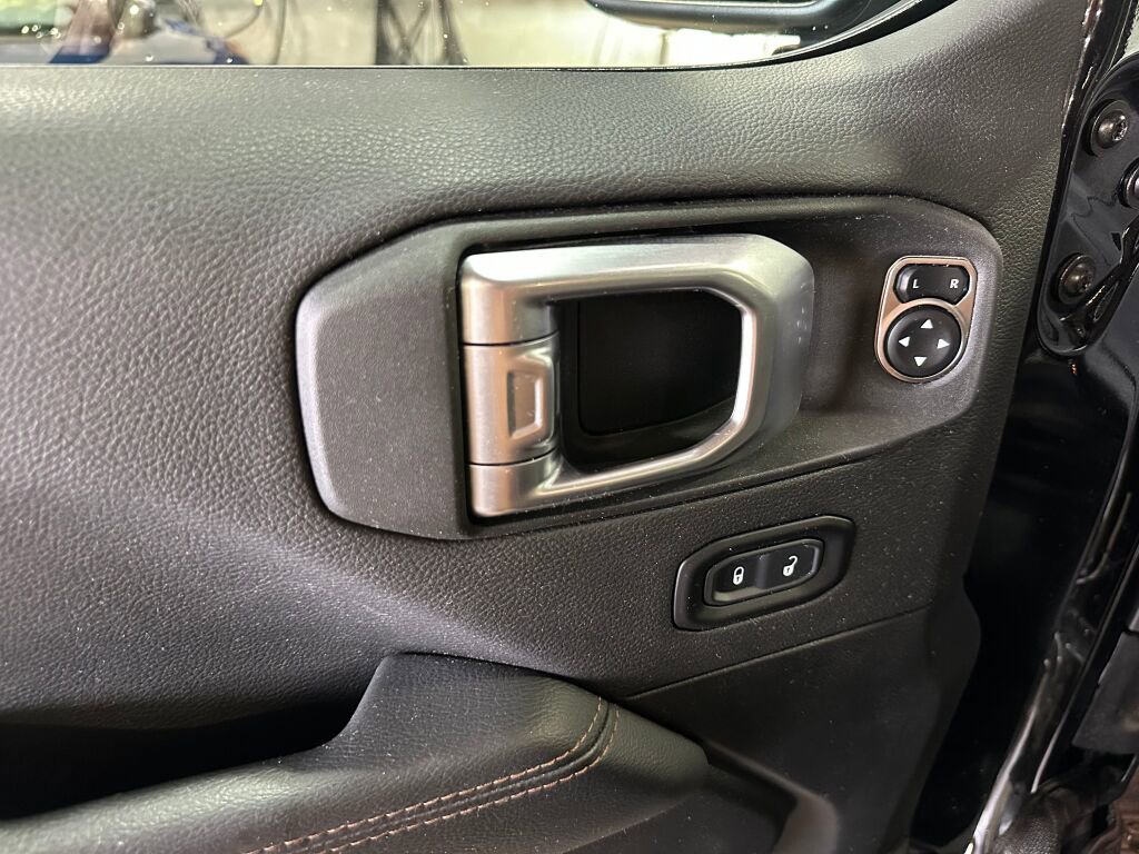 Used 2023 Jeep Wrangler Unlimited Rubicon 392 w/ Trailer Tow Package image 5