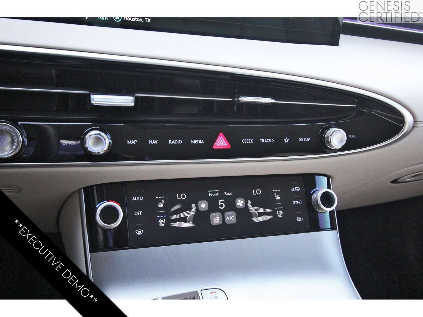 Used 2026 Genesis GV70 2.5T Advanced AWD/4WD image 28
