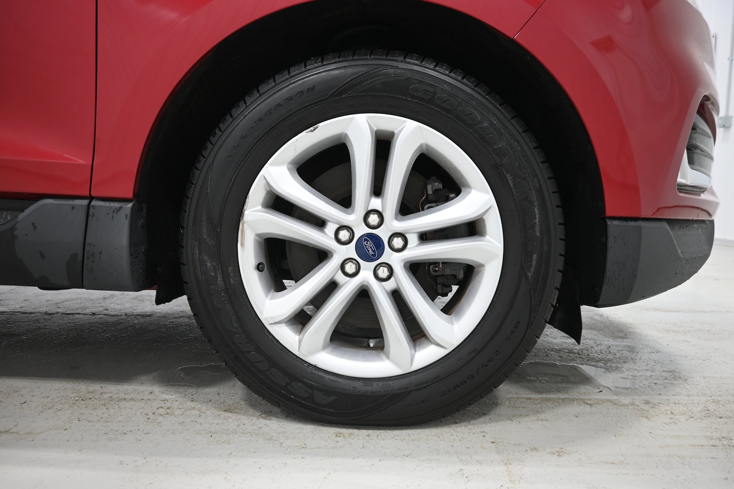 Used 2020 Ford Edge SEL w/ Cold Weather Package AWD/4WD image 37