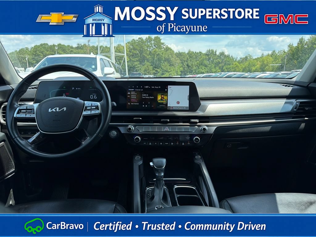 Used 2025 Kia Telluride S FWD image 14