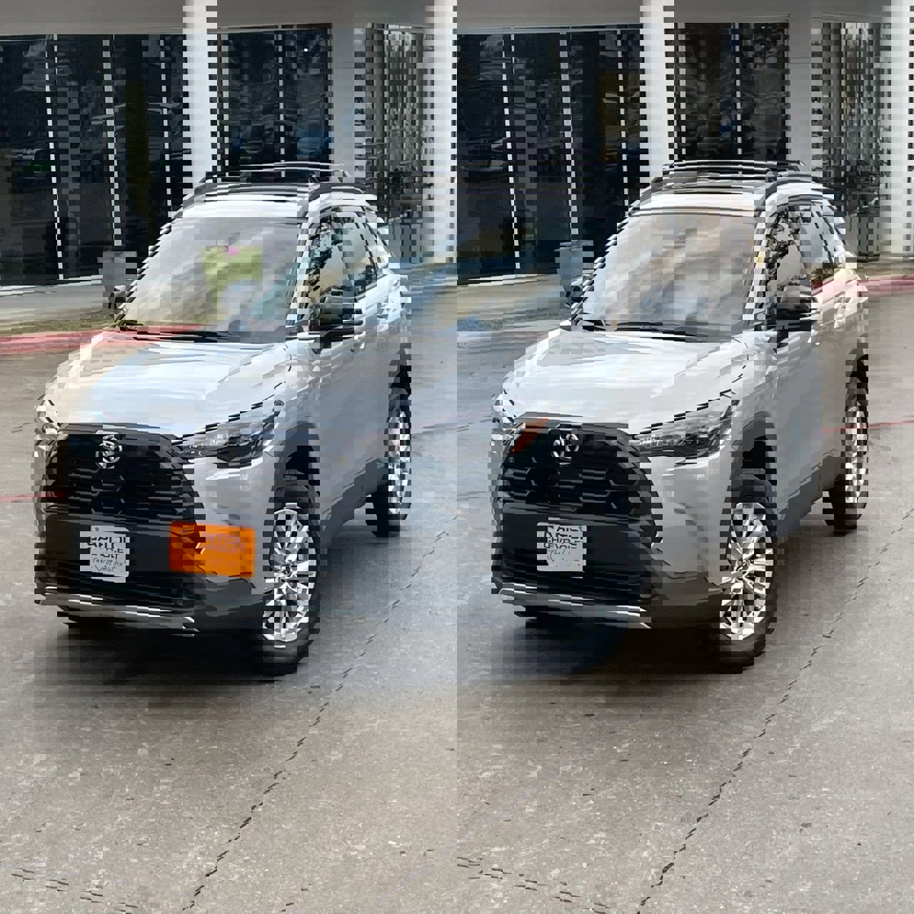 Used 2026 Toyota Corolla Cross LE image 9