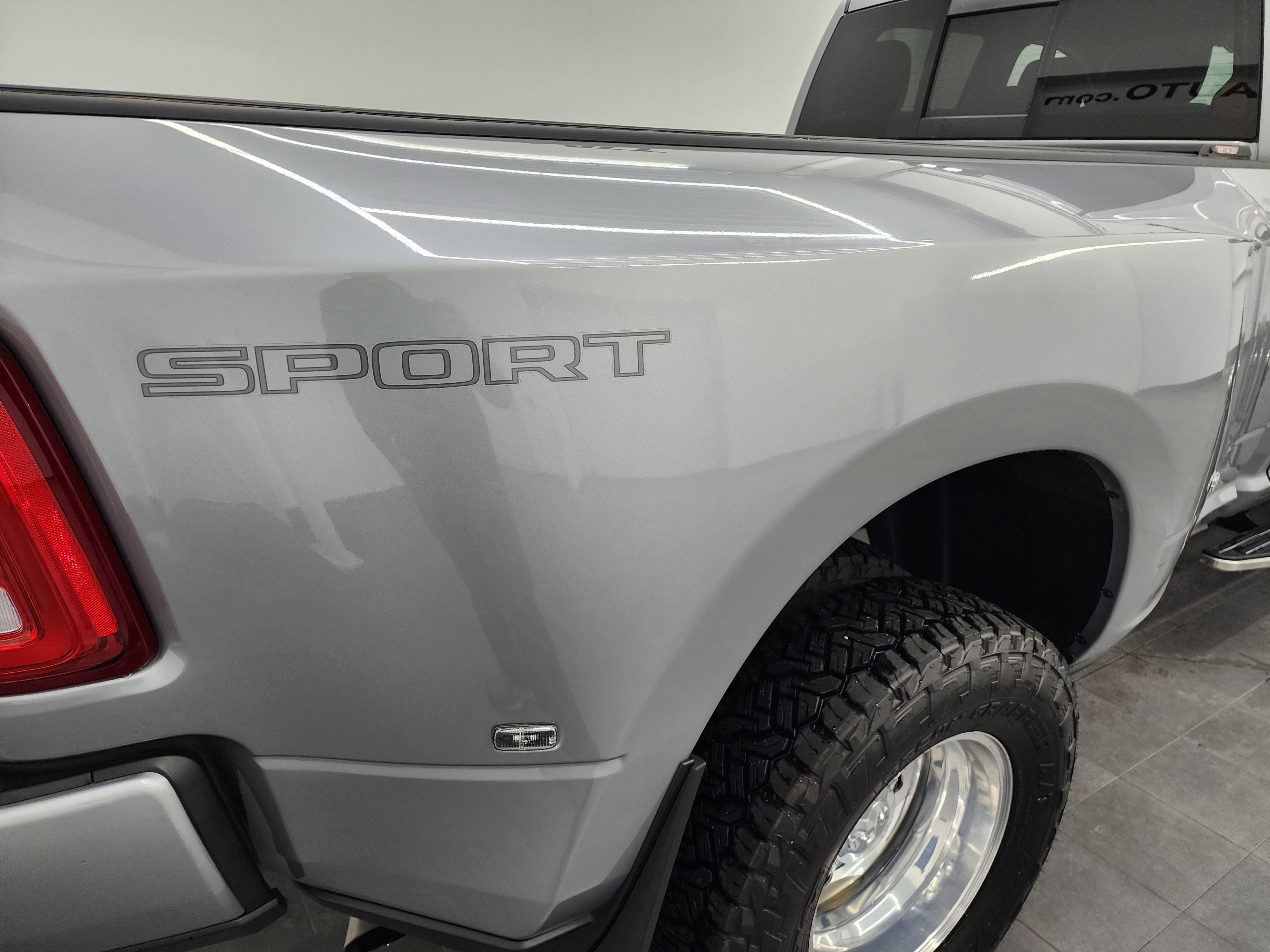 Used 2022 RAM 3500 Big Horn w/ Level B Equipment Group image 30