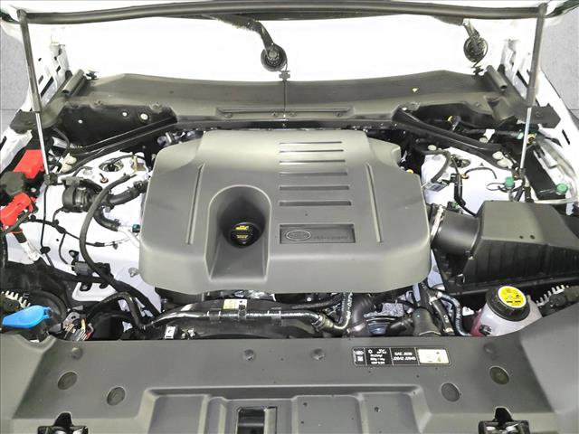 New 2026 Land Rover Defender 110 X-Dynamic SE image 28