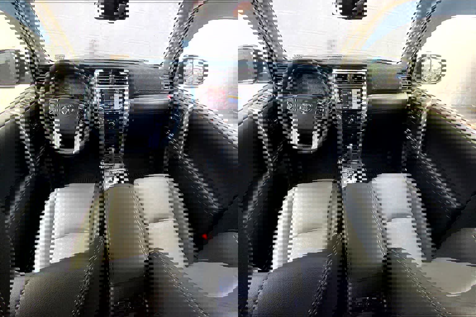 Used 2022 Toyota 4Runner SR5 Premium image 10