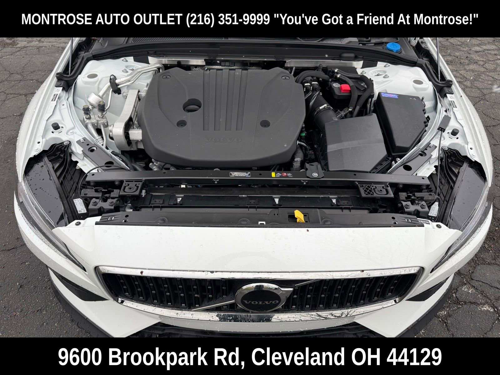 New 2026 Volvo V60 B5 Cross Country Ultra w/ Protection Package Premier image 40