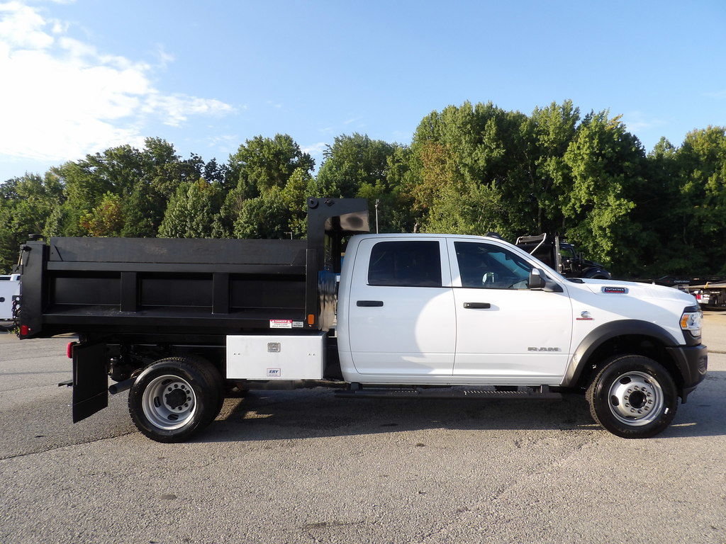 Used 2022 RAM 5500 Tradesman AWD/4WD image 21