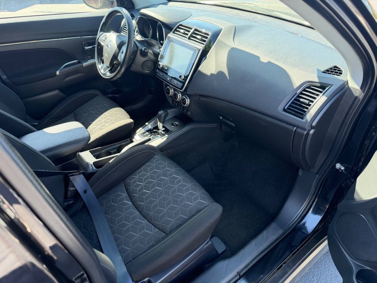 Used 2021 Mitsubishi Outlander Sport SE AWD/4WD image 25