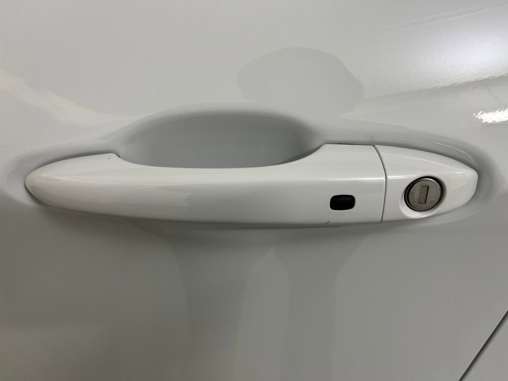 Used 2025 Jeep Compass Limited image 41