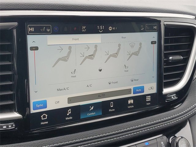 New 2026 Chrysler Pacifica Select image 25