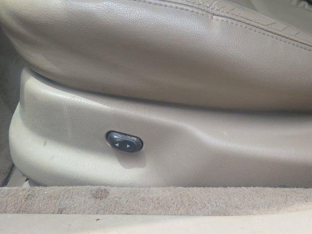 Used 2002 Lincoln Continental FWD image 23