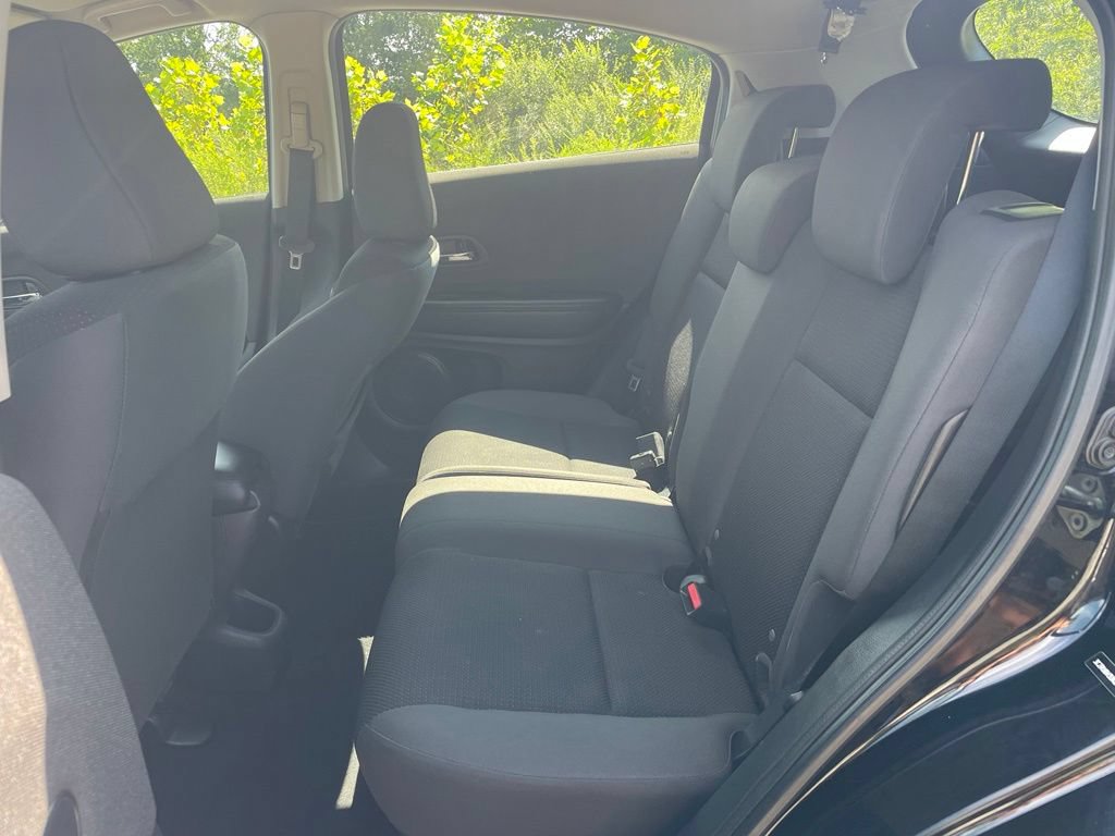 Used 2019 Honda HR-V LX image 7