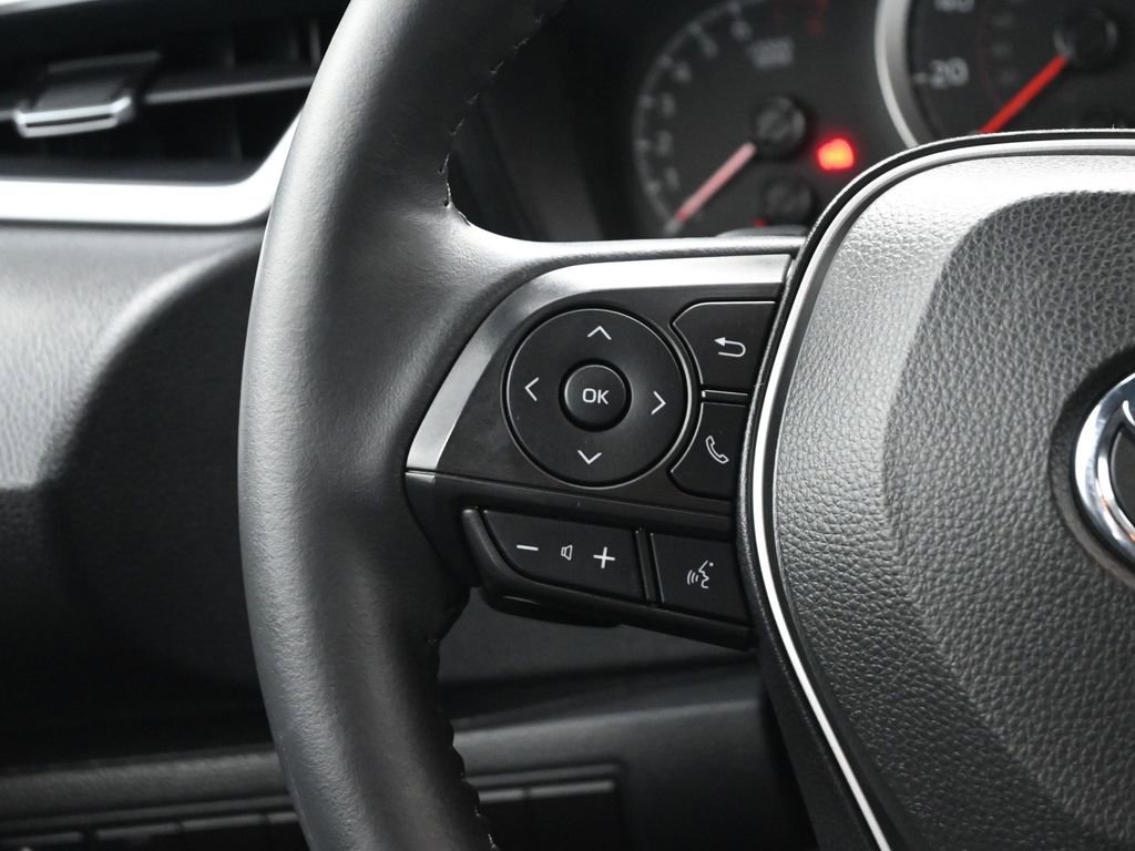 Used 2022 Toyota Corolla SE FWD image 30