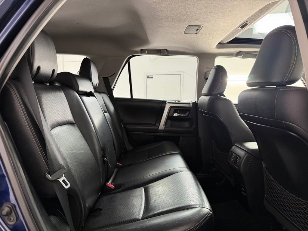 Used 2015 Toyota 4Runner Limited AWD/4WD image 40
