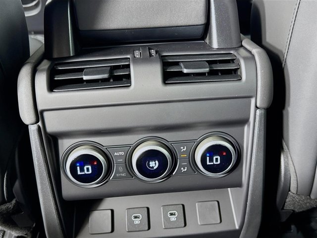 Used 2025 Land Rover Defender 110 S image 27