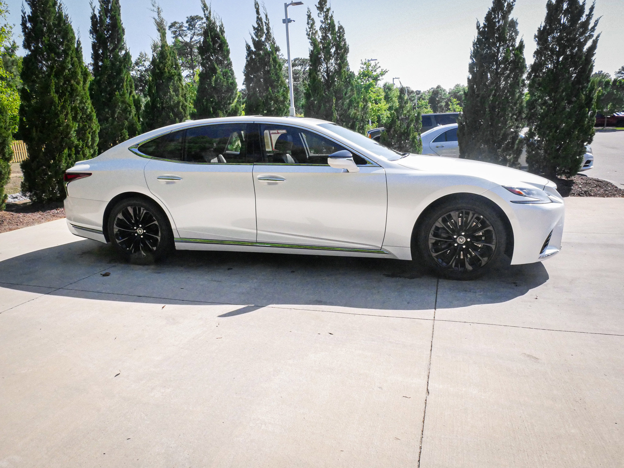Used 2020 Lexus LS 500 w/ Interior Upgrade Package RWD image 11