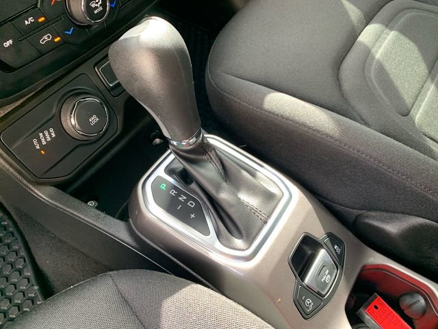 Used 2022 Jeep Renegade Latitude image 28