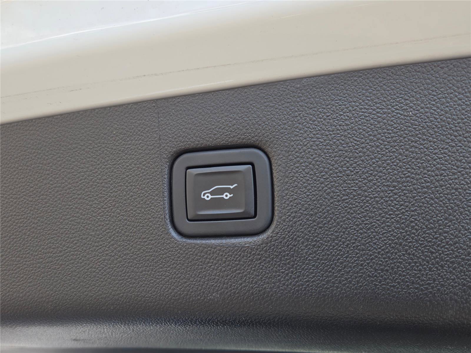 Used 2023 Chevrolet Blazer LT w/ Convenience Package image 14