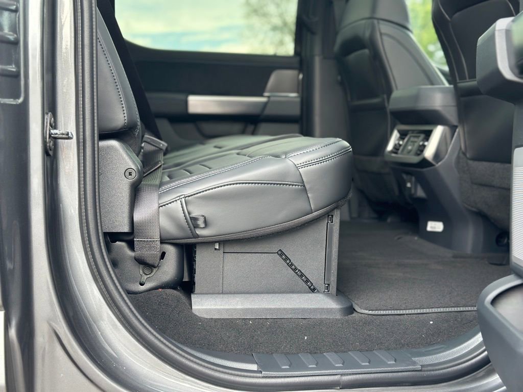 New 2026 Ford F350 Platinum image 25