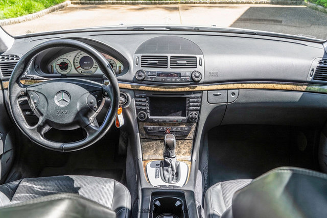 Used 2005 Mercedes-Benz E 55 AMG Sedan image 63