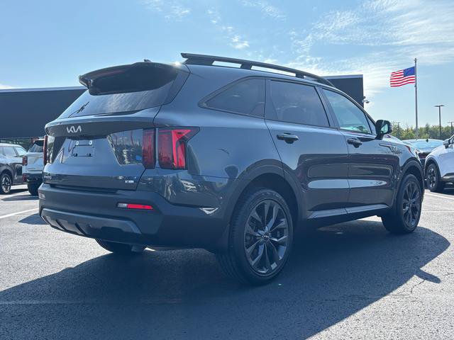Certified 2023 Kia Sorento X-Line EX AWD/4WD image 4