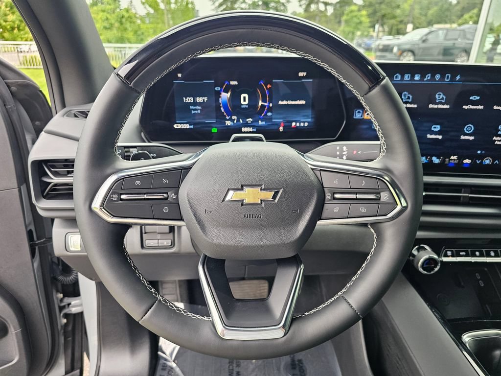 Used 2026 Chevrolet Silverado EV LT AWD/4WD image 25