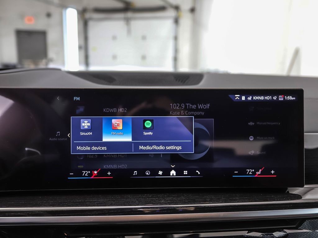 New 2026 BMW X5 xDrive50e image 17