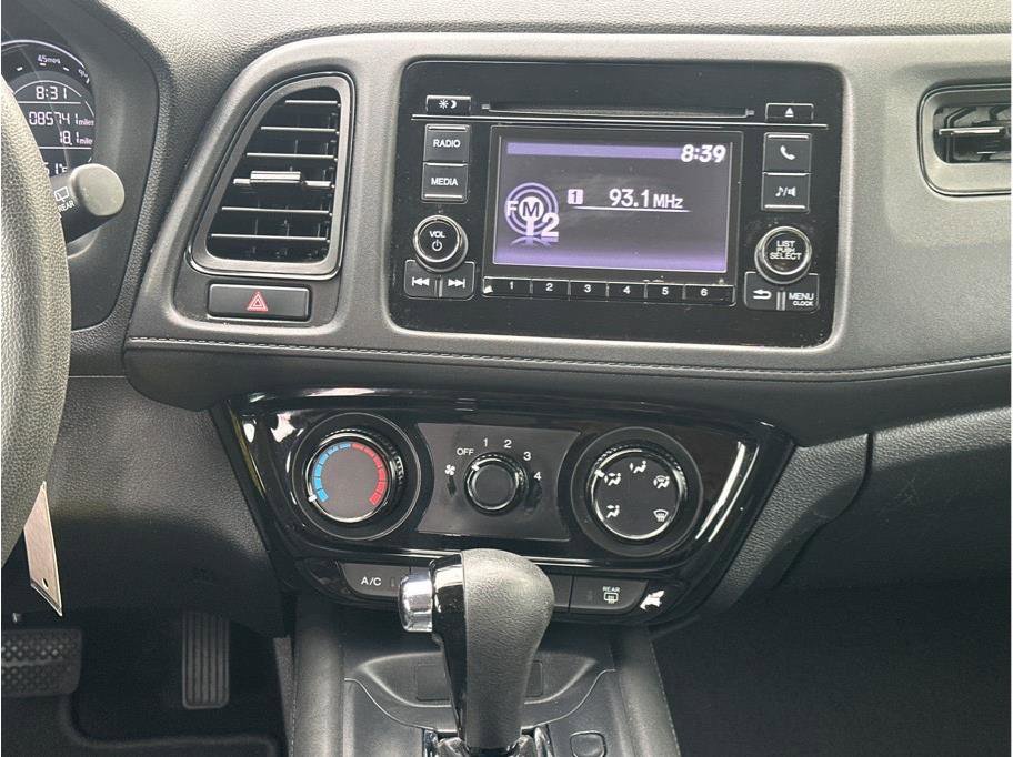 Used 2019 Honda HR-V LX image 17