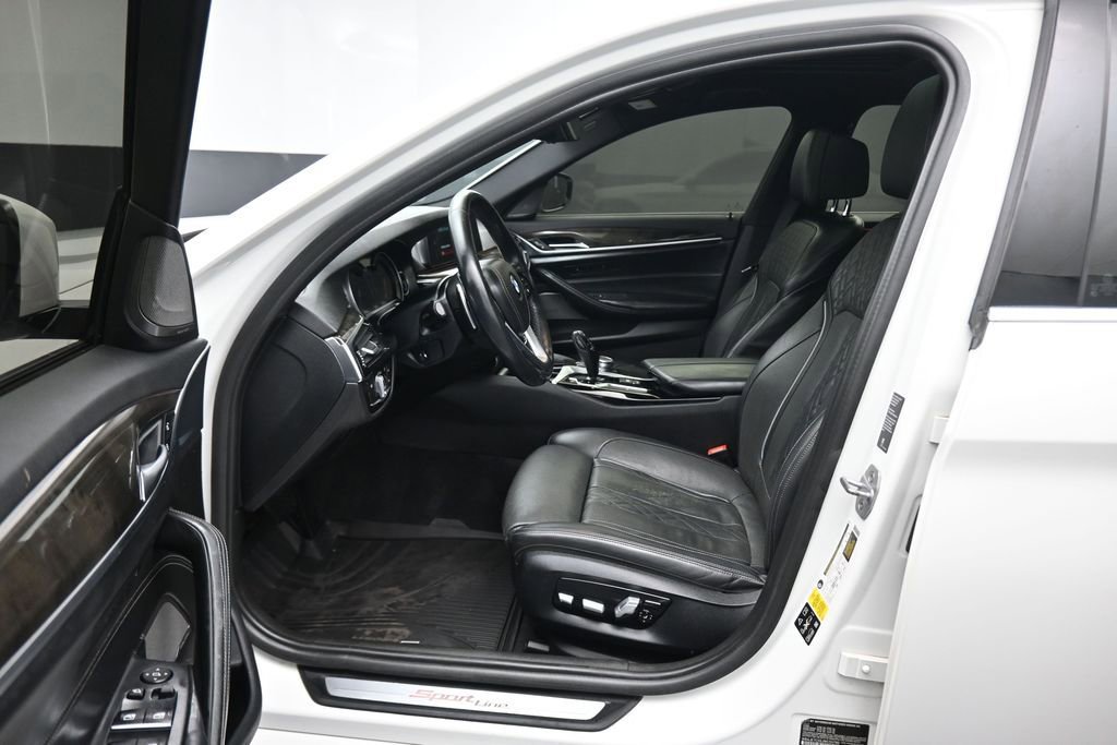 Used 2018 BMW 540i xDrive AWD/4WD image 13