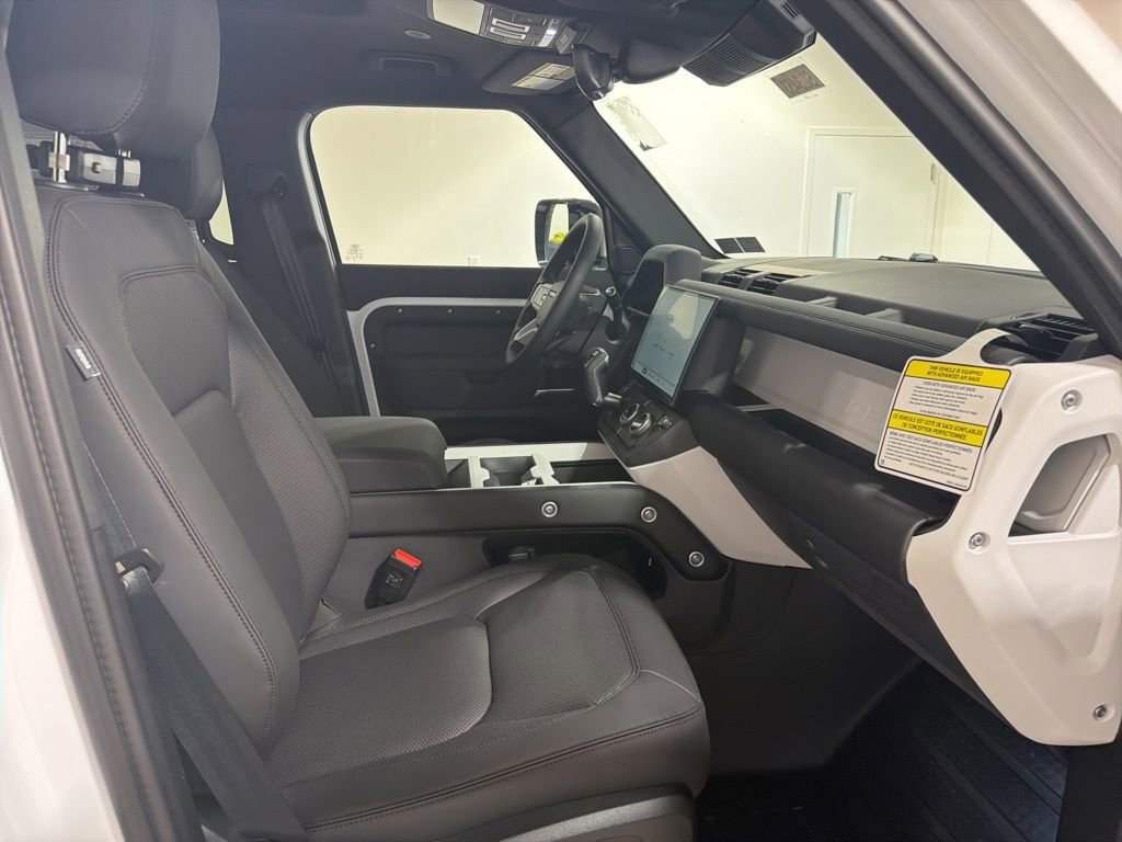 New 2026 Land Rover Defender 110 S AWD/4WD image 25