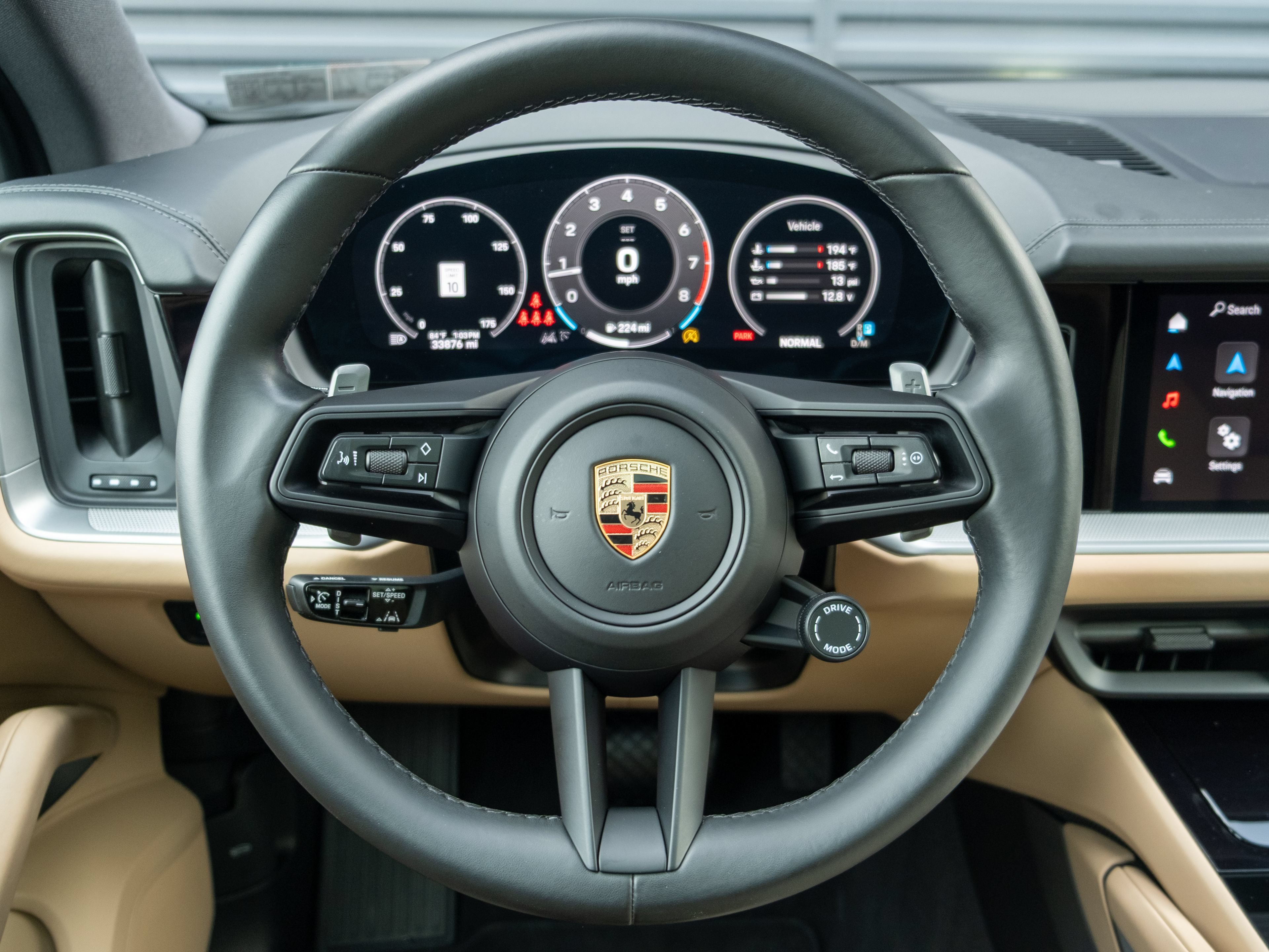Certified 2024 Porsche Cayenne AWD/4WD image 24