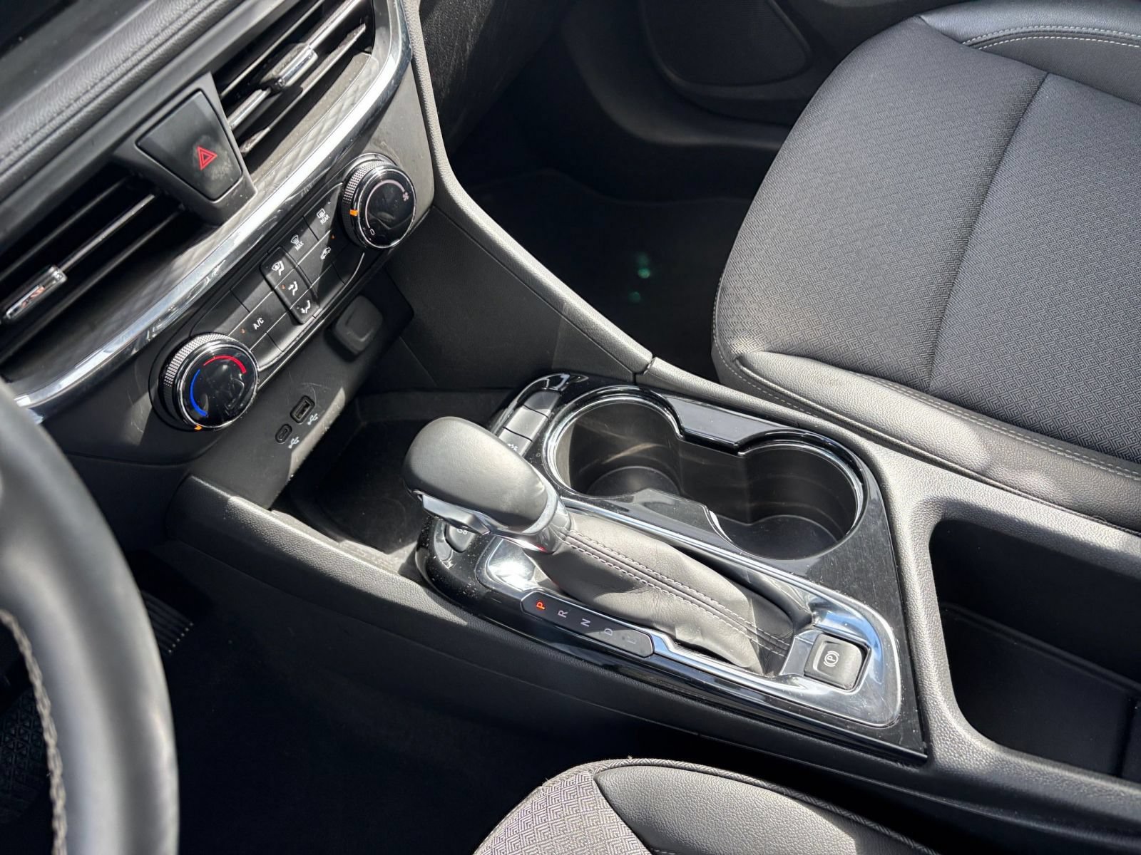 Used 2025 Buick Encore GX Preferred FWD image 40