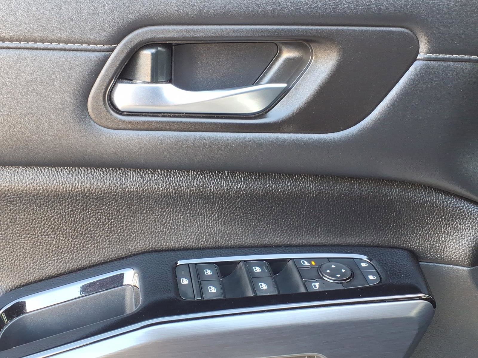 Used 2023 Nissan Pathfinder SL FWD image 29